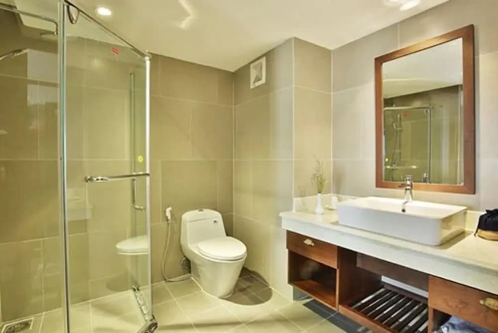 Dong Duong Hotel & Suites - photo 9