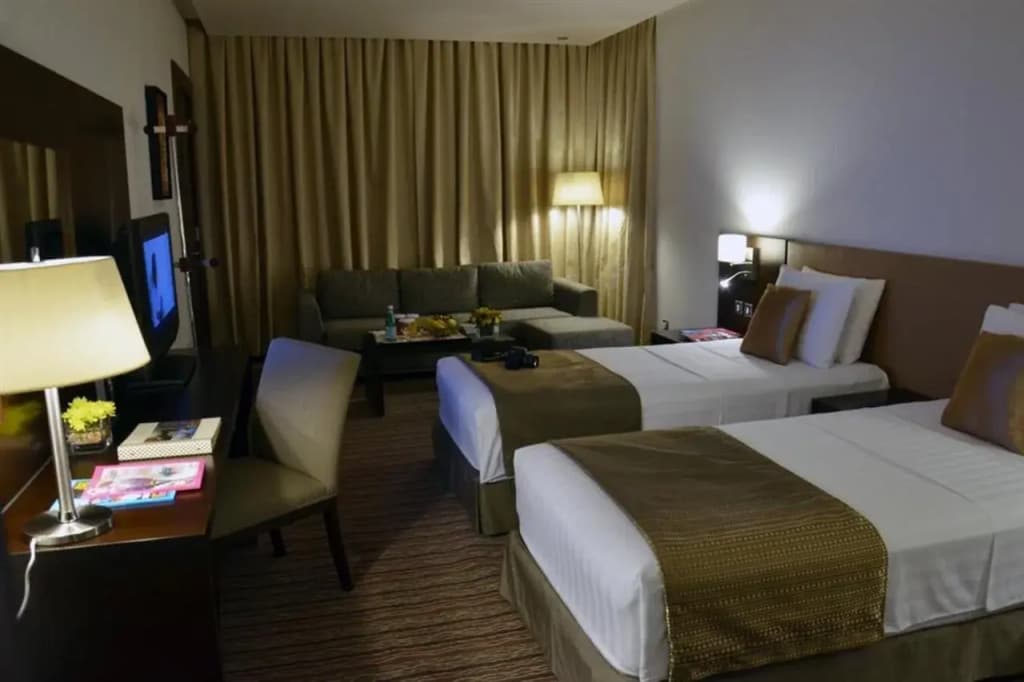 Safir Hotel Doha - photo 6