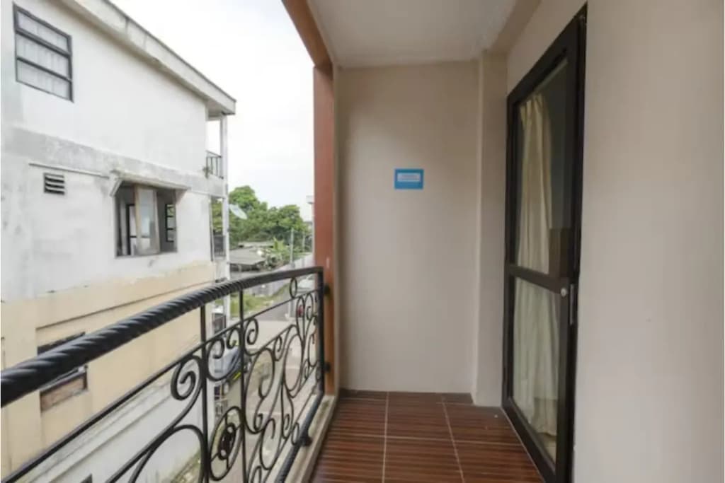 Hotel O Cibubur Near Cibubur Junction Formerly Comfort Residence - photo 9