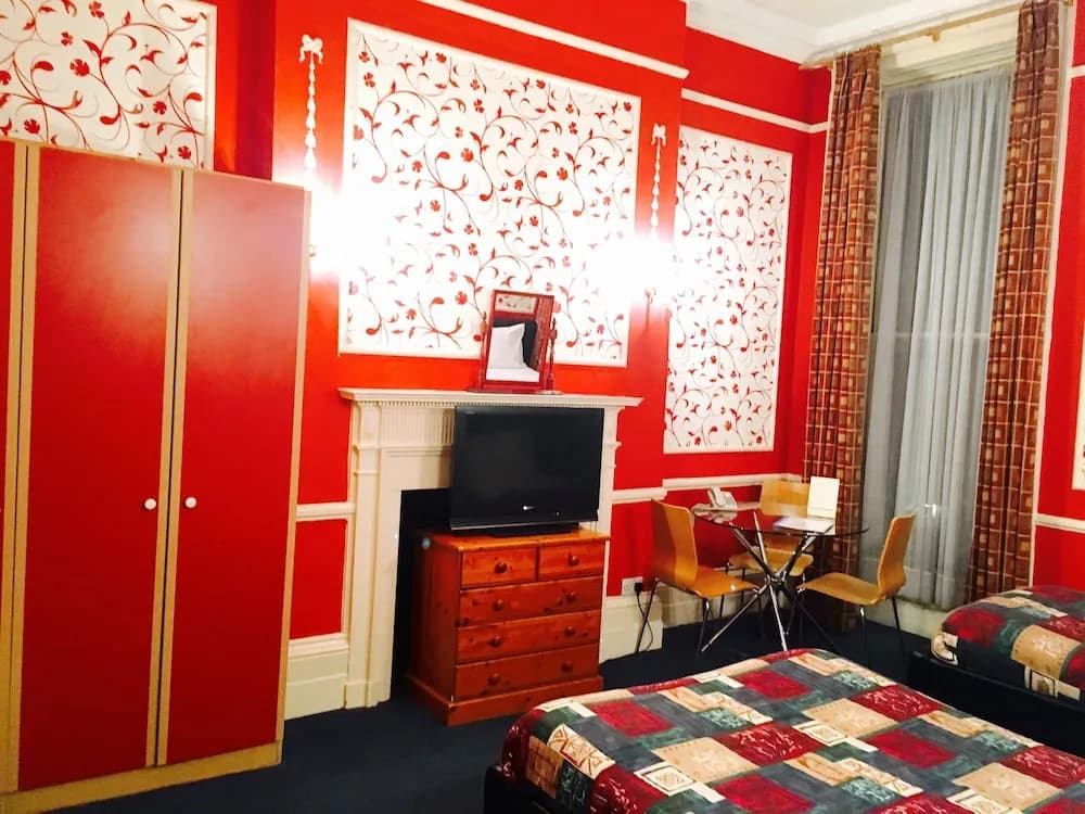 Hadleigh Hotel - photo 24
