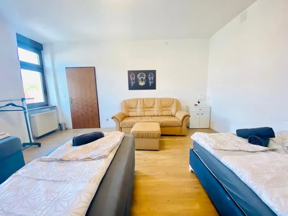 Spacious 4BR for 15 & 15 Min to Danube - photo 29