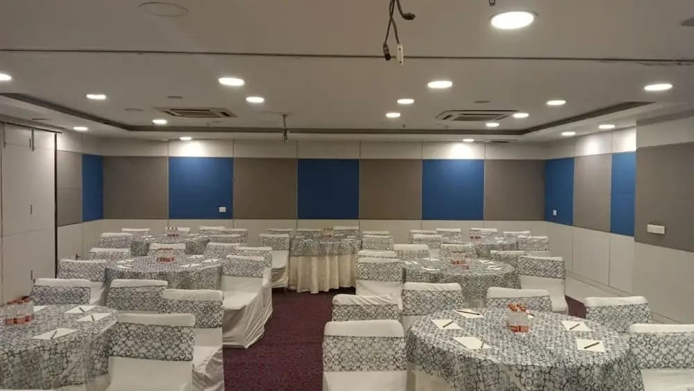 Blue Stone Hotel - photo 2