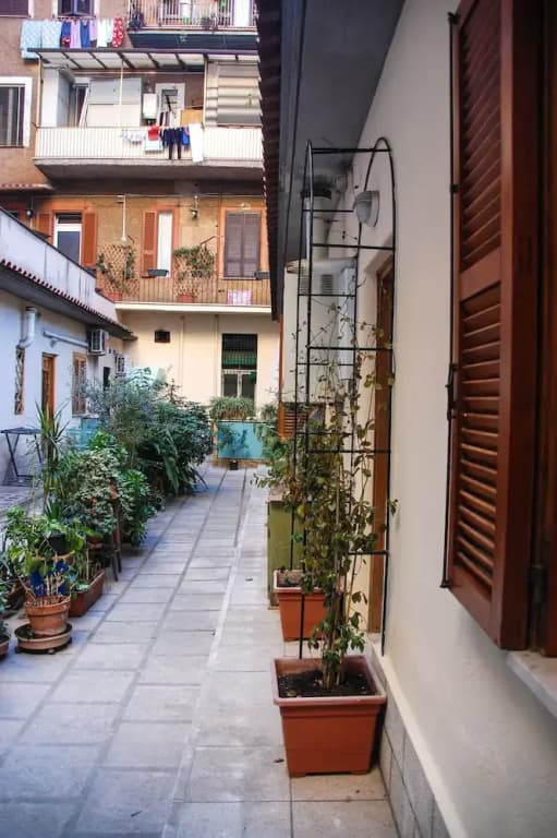 Claudia's home at Vatican - photo 1