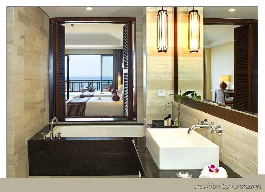 Crowne Plaza Danang by IHG - photo 3