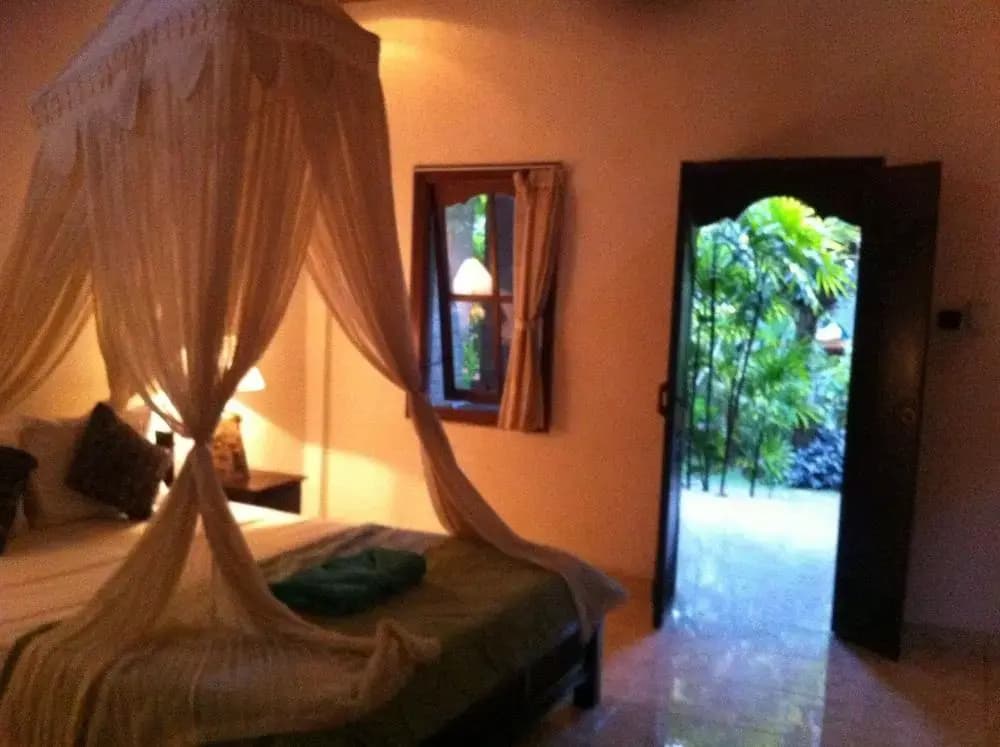 Suastika Bed and Breakfast - photo 22