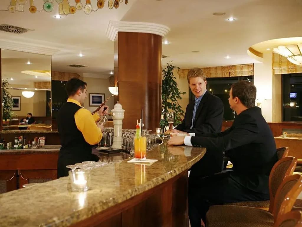 Gallant Hotel - photo 21