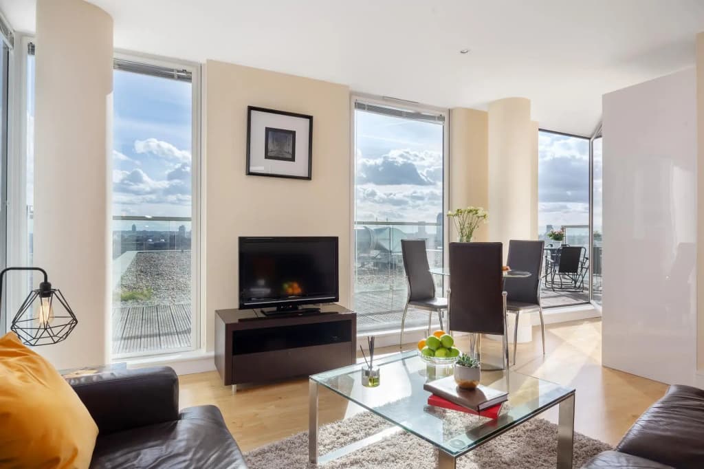 Dreamhouse Apartments London Canary Wharf - main photo