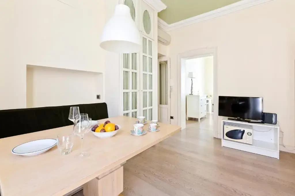 Corso Vercelli Elegant Apartment - photo 3