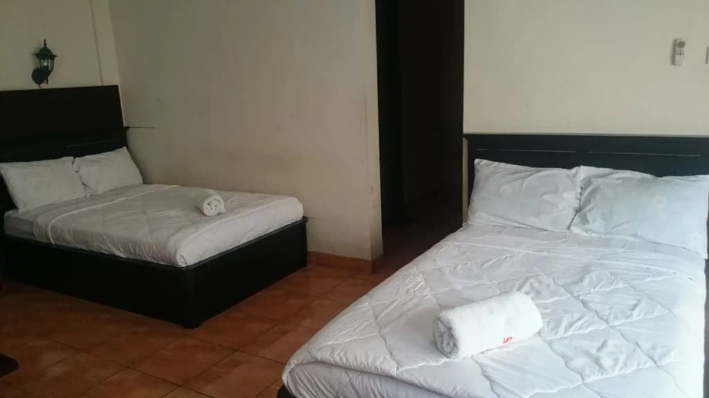 Agus Beach Inn - photo 5