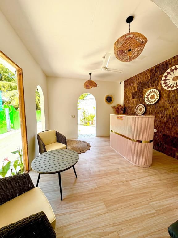 Sands Garden Hotel - photo 2