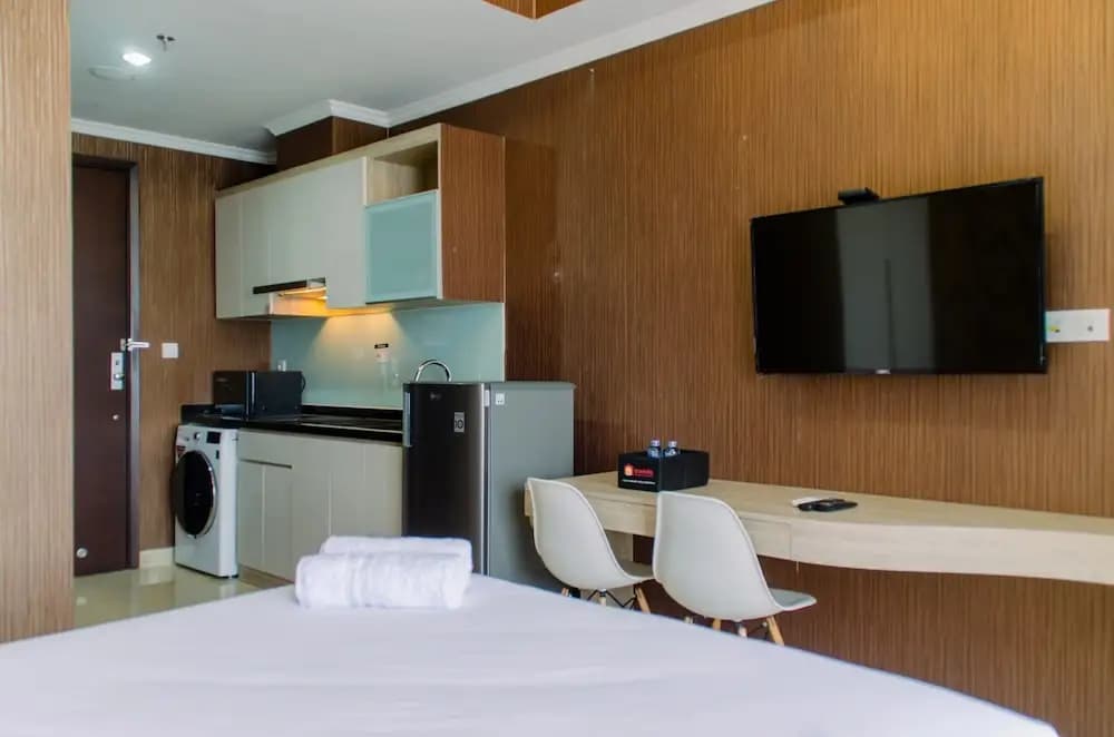 Comfortable Studio @ Menteng Park Apartment - photo 5