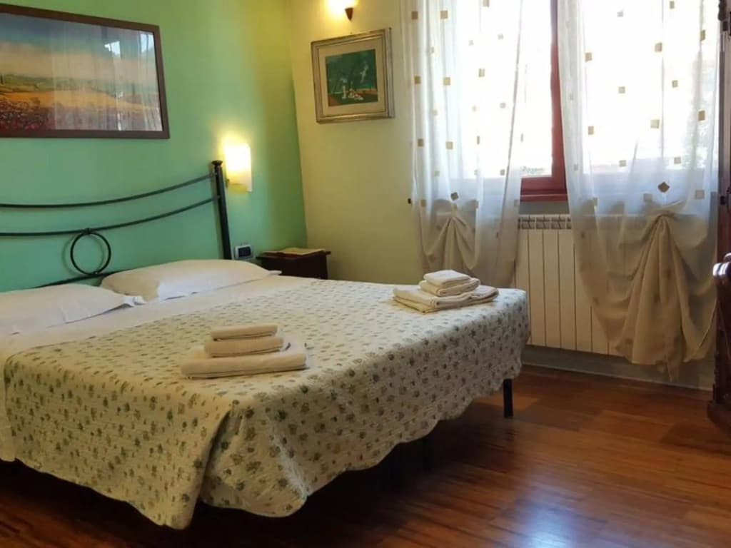 Aurelia Garden Gold Bed & Breakfast - photo 6