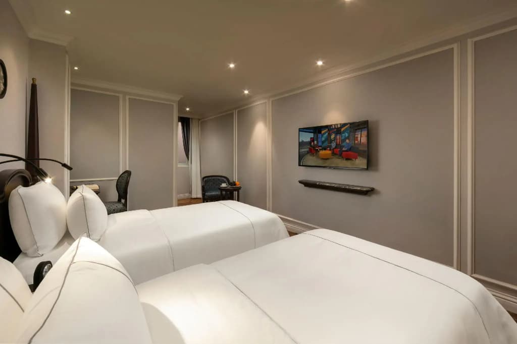Canary Hanoi Hotel - photo 5
