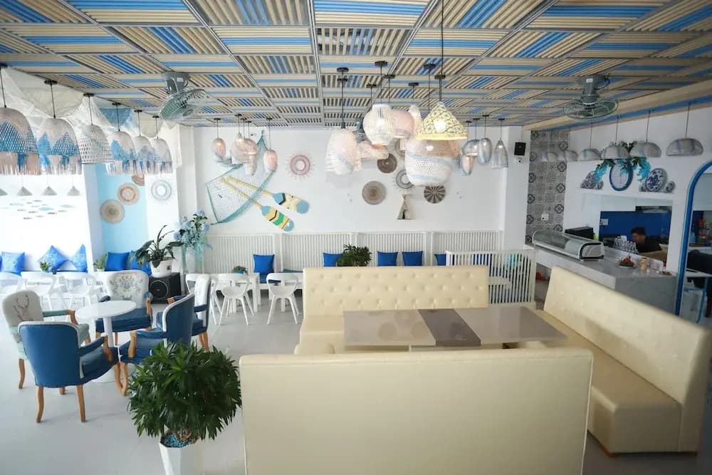 Tnj Tasmania Hotel - photo 12