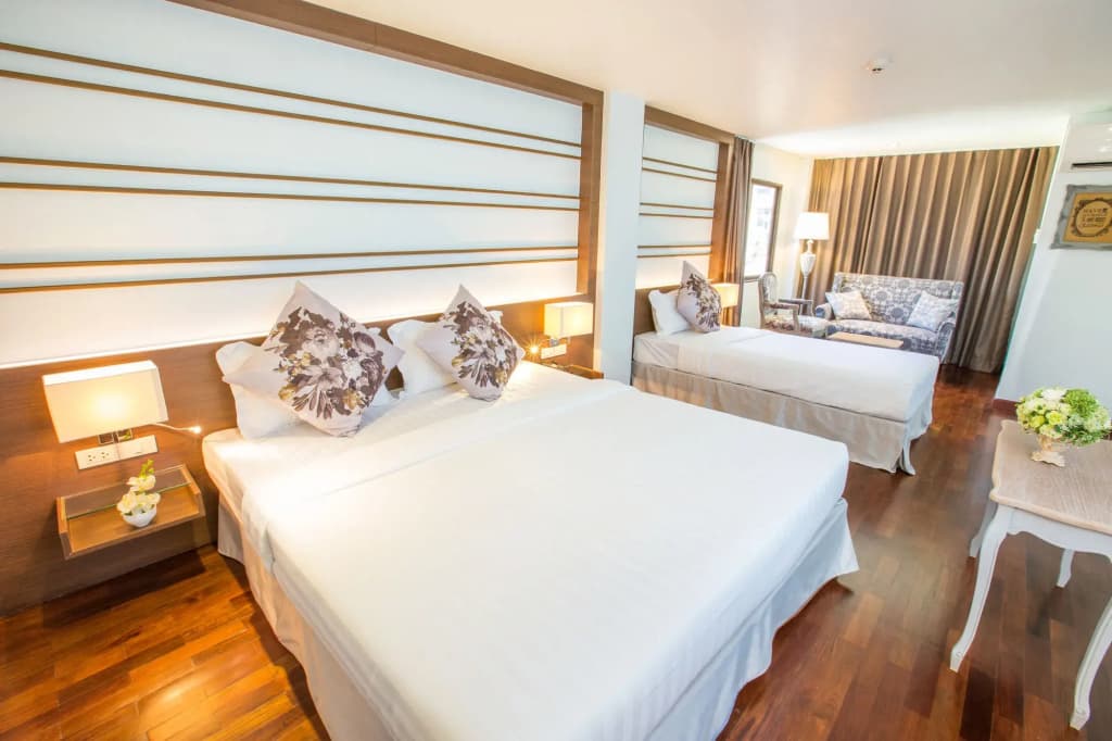 The Sathon Vimanda Hotel - photo 4