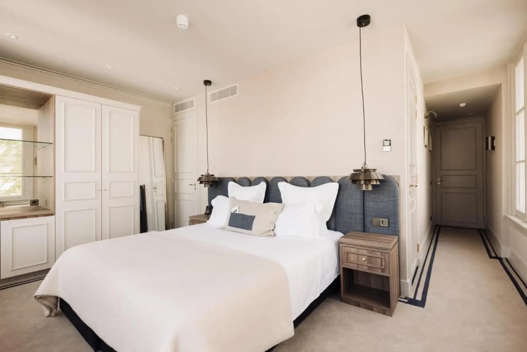 Hotel 717 - photo 47