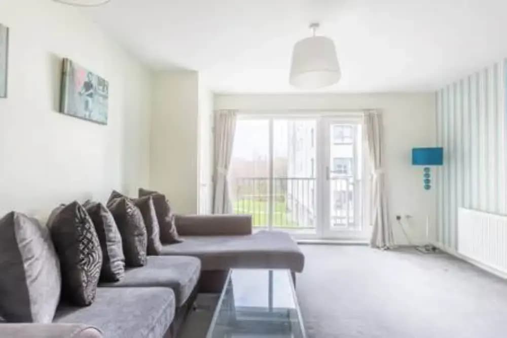 Modern 2 Bedroom Property in Stylish Complex - photo 4