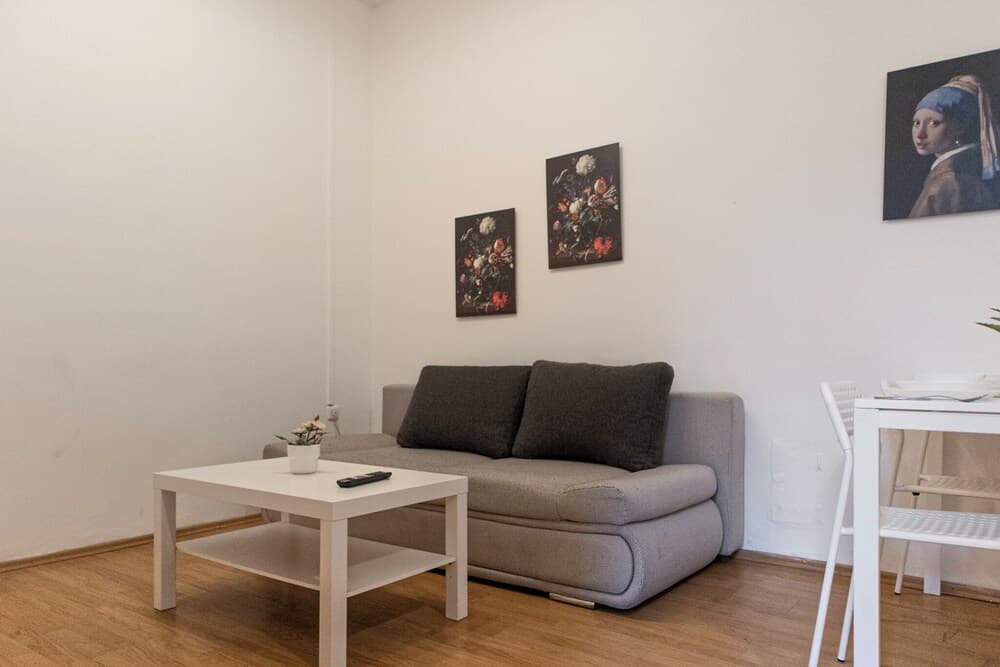 Urban Haven 1BR With 1LR Downtown - photo 19