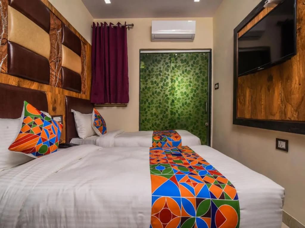 Hotel Dollar Inn - photo 43