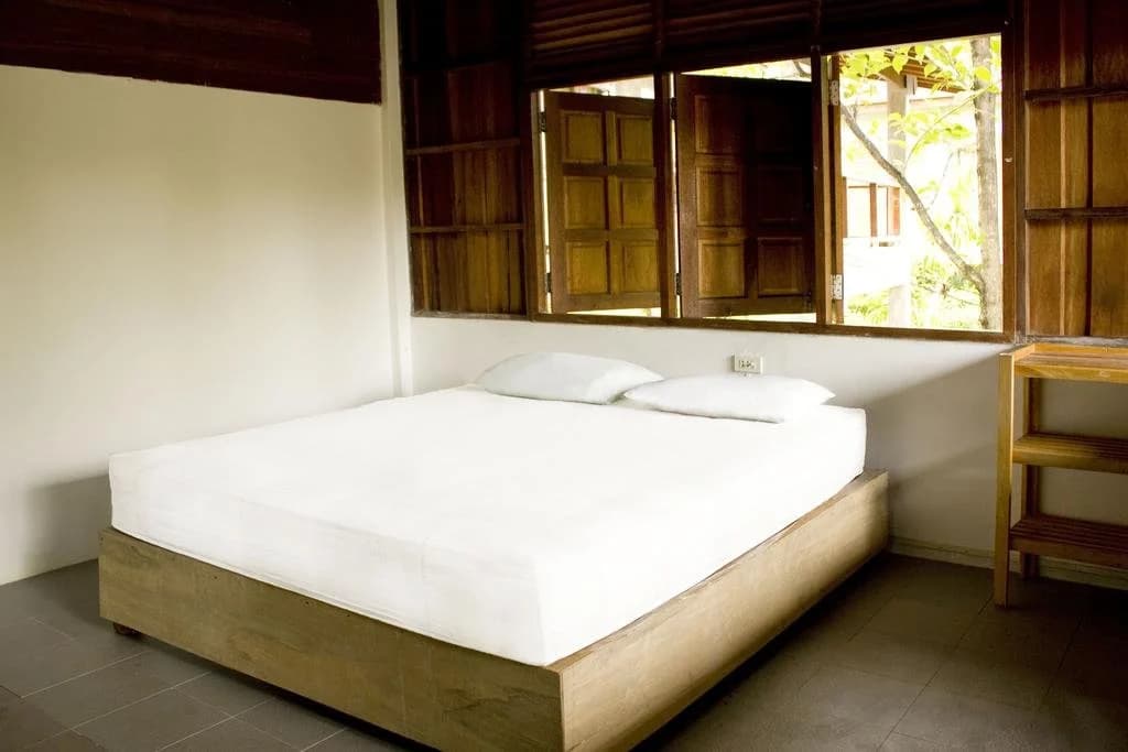 Lipstick Cabana Beachfront Resort - photo 5