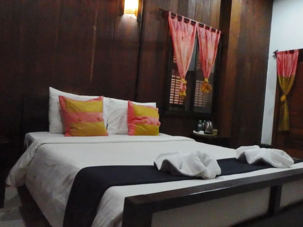 Hotel the Angkor cresent - photo 2
