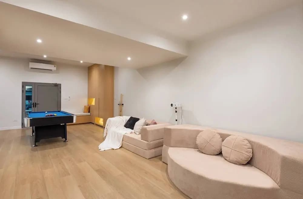 Stylish 5BR Poolhouse & Theater 2mins to BTS - photo 22