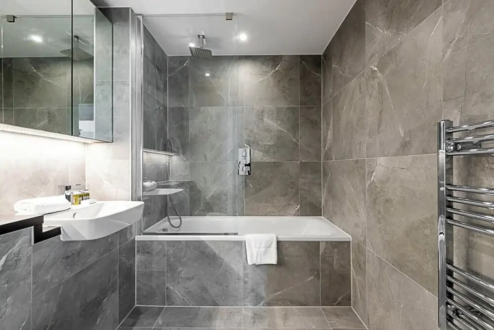 Two Bedroom Luxury Retreat At North Acton, London - photo 5