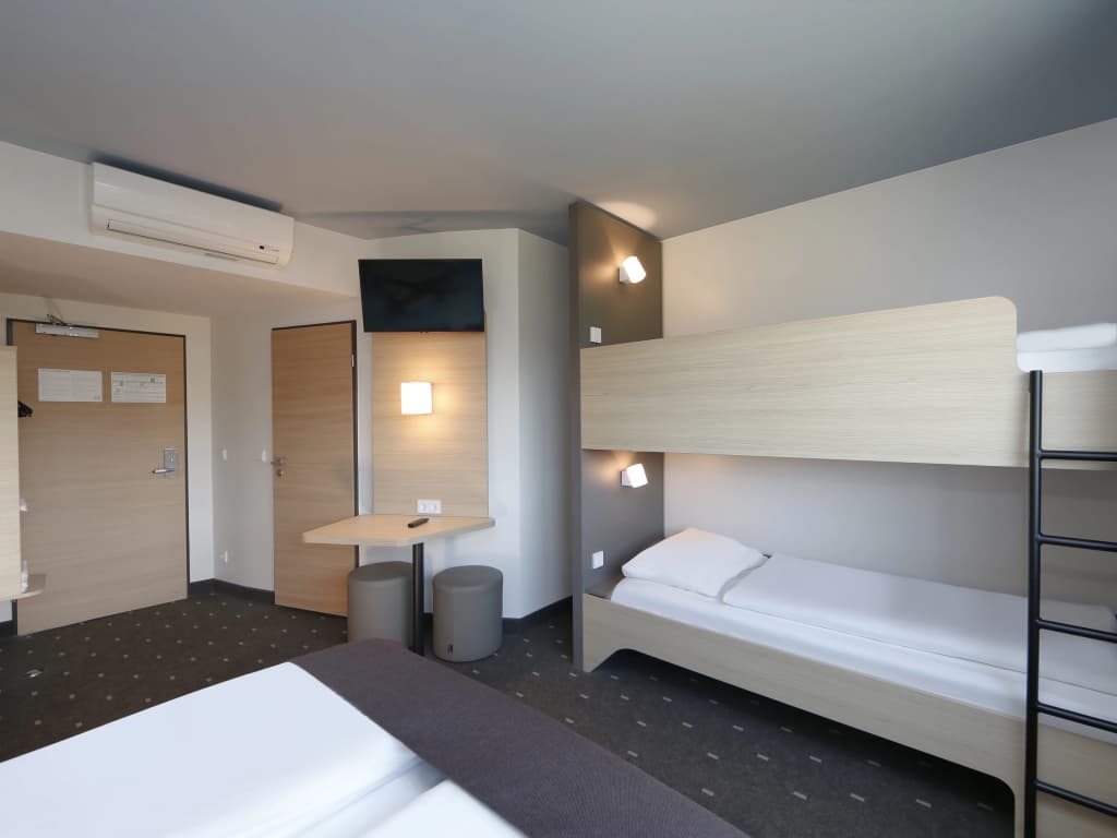 B&B Hotel Berlin-Airport - photo 6