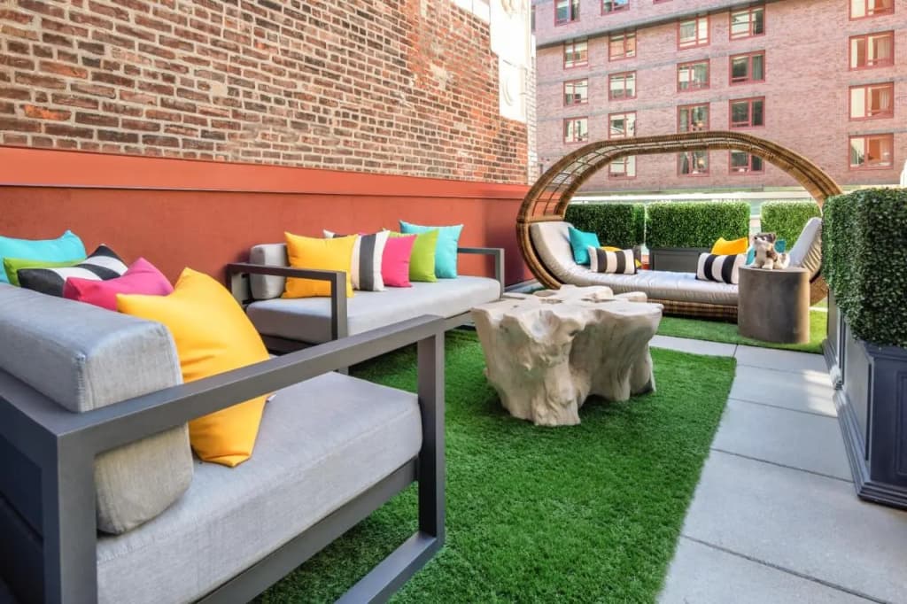 Staypineapple, An Artful Hotel, Midtown - photo 24