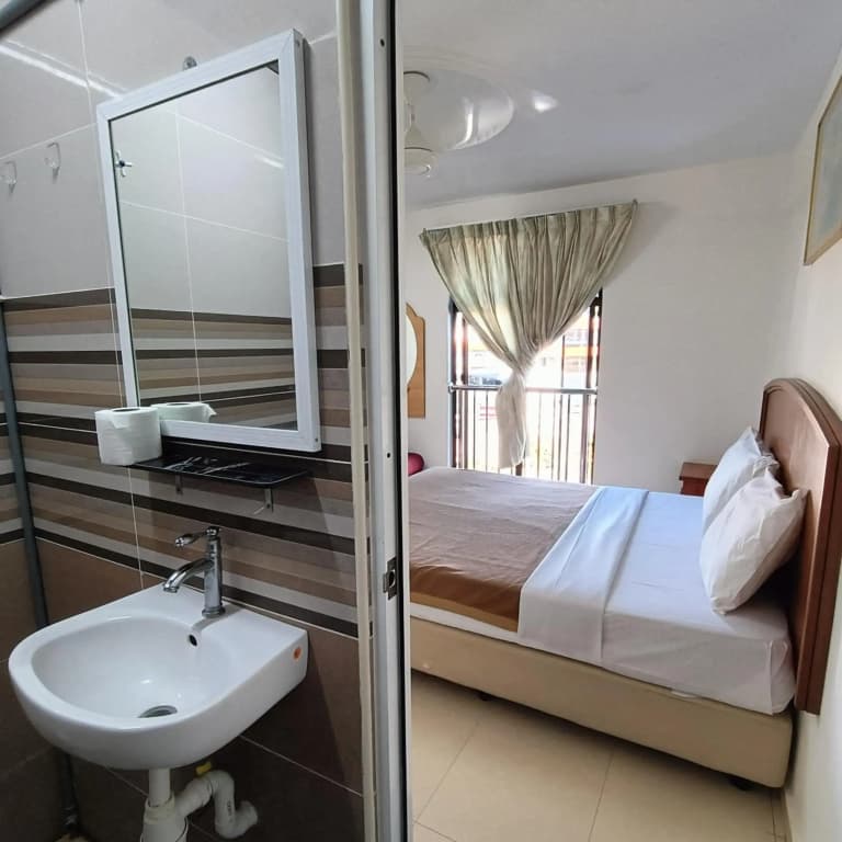 Kota Lodge Hotel - photo 19