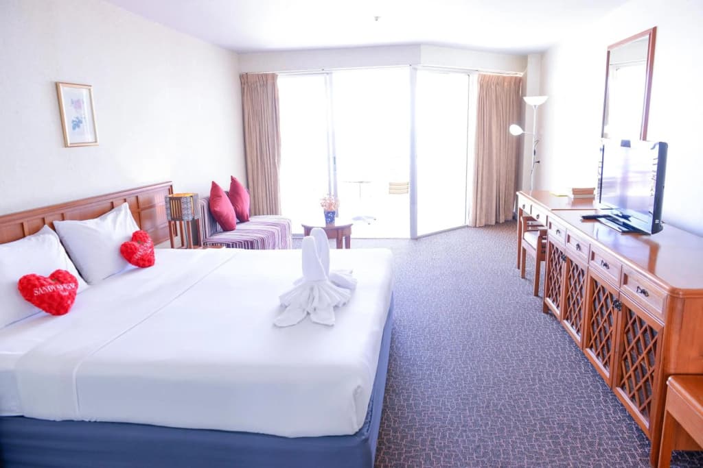 Sandy Spring Hotel - photo 3