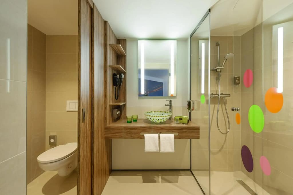 Ibis Styles Wien City - photo 9