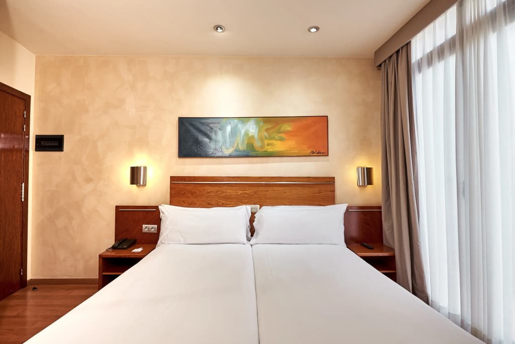 Hotel Garbi Millenni - photo 4
