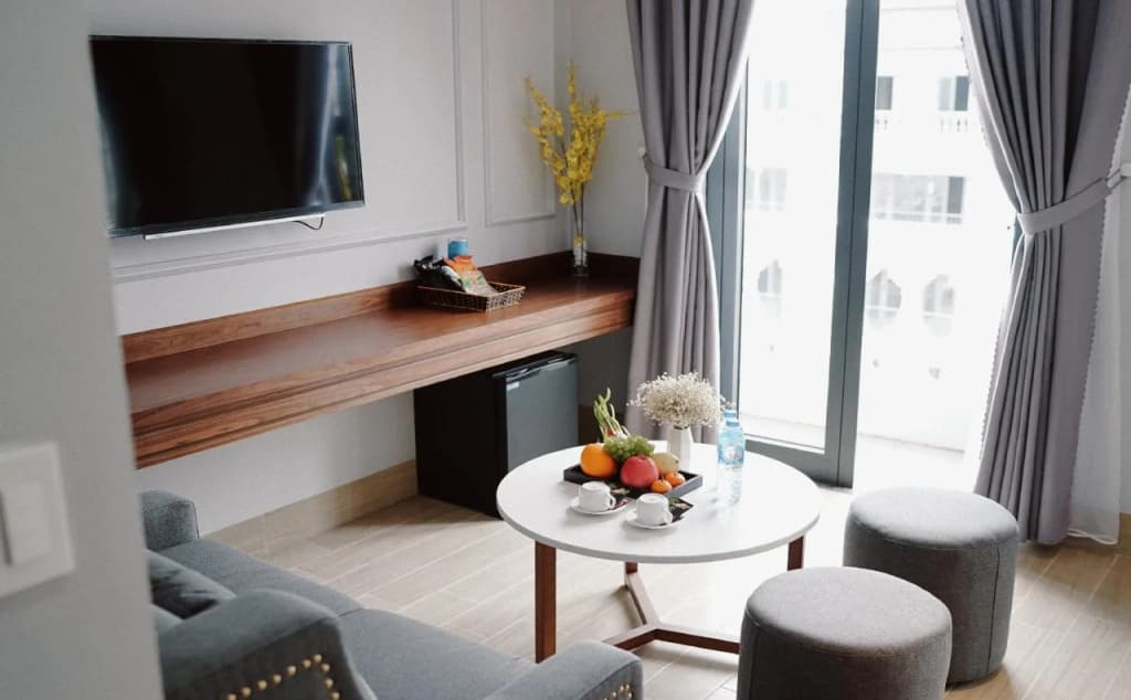 The Confetti Hotel - photo 15