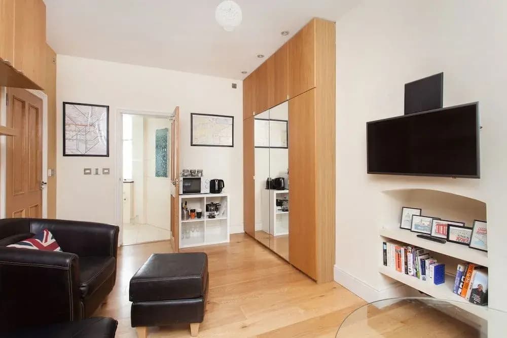 Oxford Street Soho Fitzrovia BasicStudio - photo 2