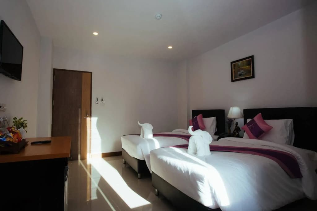 Noble Tarntong Boutique Hotel - photo 4