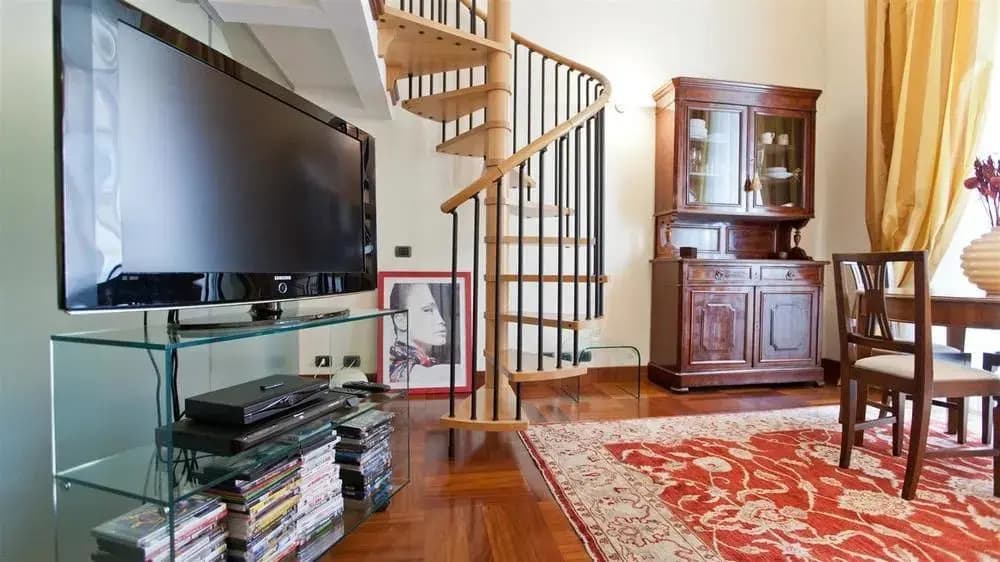 Rental in Rome Borghese Apartment - photo 11