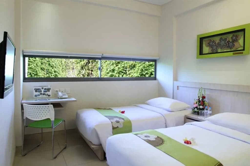 J Hotel Kuta - photo 5