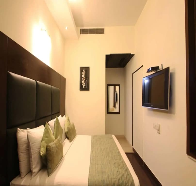 JHT Hotel - photo 17