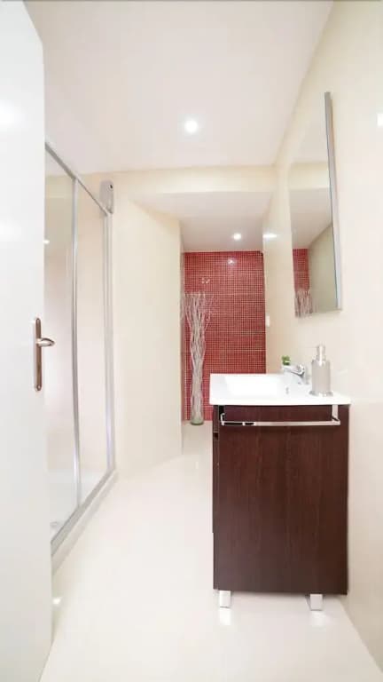 JNG Guest House - photo 7
