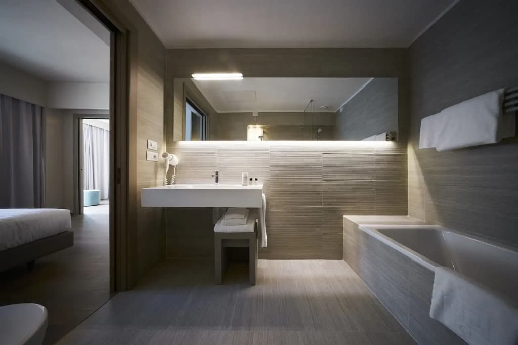 Glance Hotel In Florence - photo 24