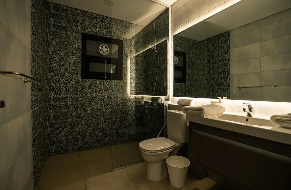 Travelholic Inn - photo 19