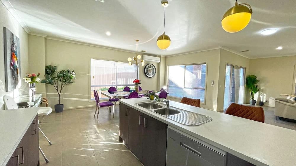 Spacious 7BRM 5-bathroom Rental House - photo 20