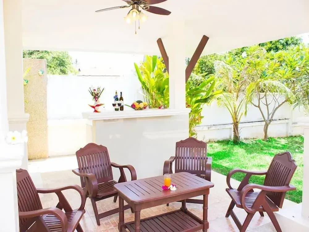 Baan Dork Bua Villa - photo 17