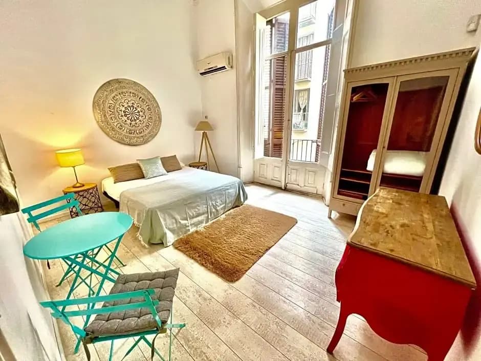Erandi Ramblas Rooms - photo 5