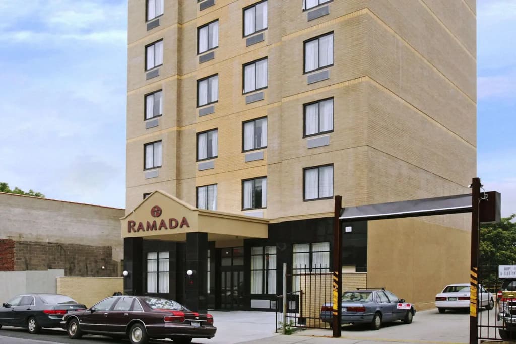 Royal Stay Hotel - main photo