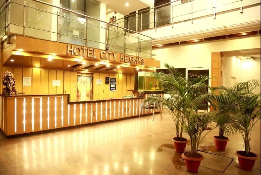 OYO 2202 Hotel City Heights - photo 1