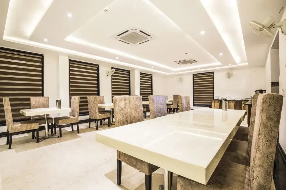 FabHotel GRD Suites - photo 11