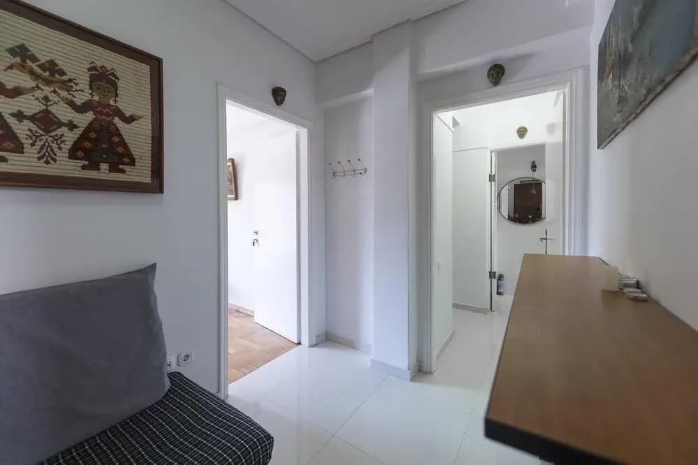 Stylish & cozy apt in Exarchia - photo 2