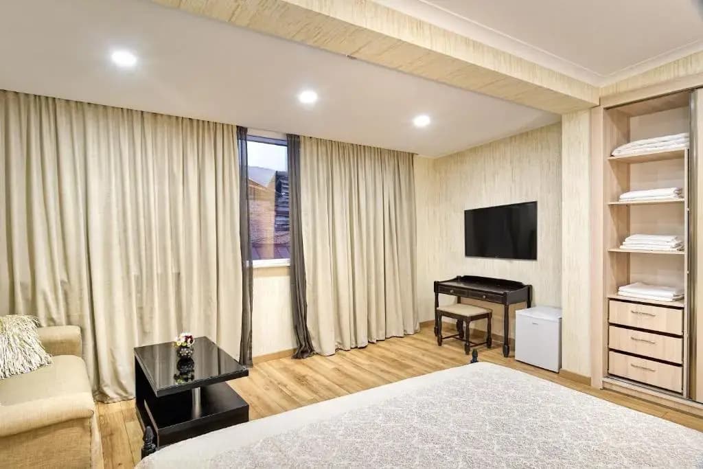 Q&B Hotel - photo 2